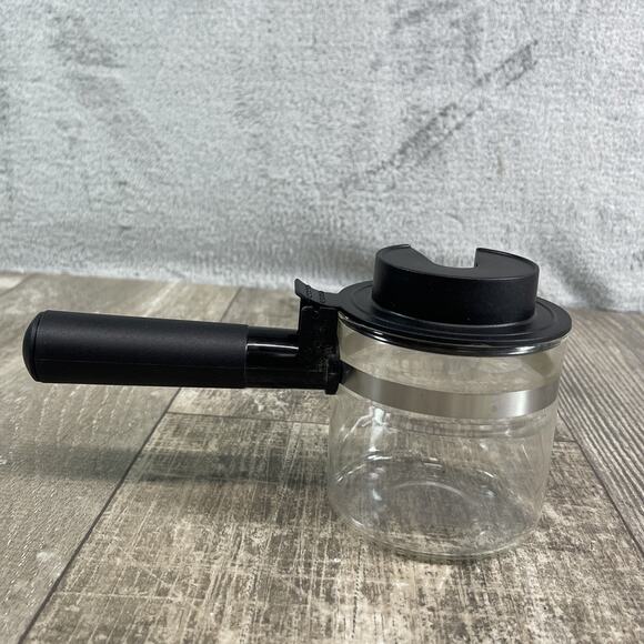 IMUSA GAU-18202 4-Cup Espresso & Cappuccino Maker | Replacement Carafe - Picture 2 of 3